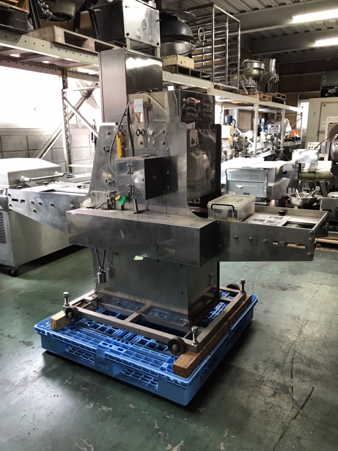 スリーキャッツ USF41 LS460L ストレート マフラー 底上げ設計