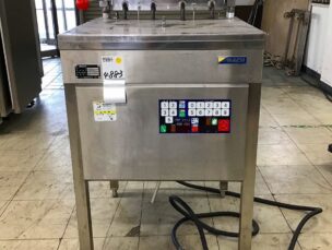 マッハ機器(株)　マイコン制御フライヤー 23L　FXP-550 中古品 AR-4883