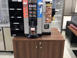 （売約済み）サンデン　コーヒーマシン　架台付き　BONMAC　中古品　AR-5062