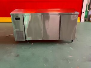 台下冷凍庫　フジマック　FRT1545K(3)　ユニット型式：URH0731　中古品　AR-7042