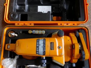 デジタルセオドライト　TOPCON　DT-20S　中古品　AR-6759