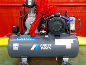 オイルフリーコンプレッサー　アネスト岩田　ANEST IWATA　※60Hz仕様　TFP15CF-10　中古品　AR-7272